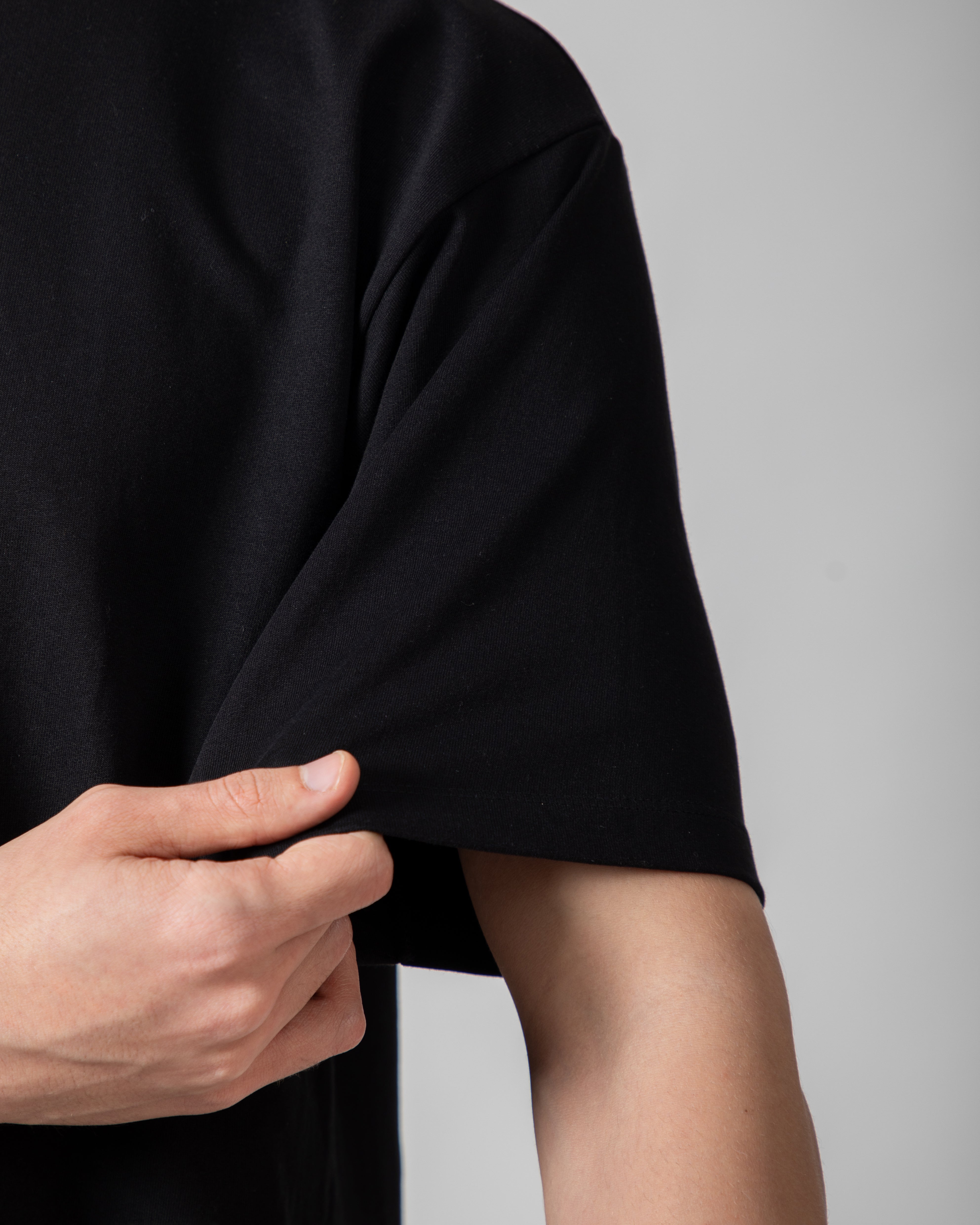 Solid Black Essential Everyday Tee